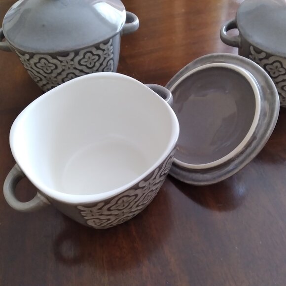 Stokes Cookware, Set of three - Picture 3 of 4